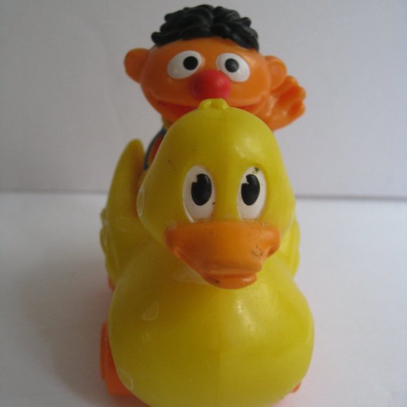 Sesame Street Racers Cars Ernie & Cookie Monster Hasbro 2012 Lot of 2 Playskool - Picture 3 of 16